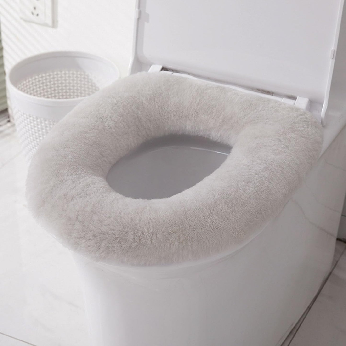 U&M Genuine Sheepskin Toilet Seat Cover Bathroom Soft Warm Reusable Real Fur Wool Toilet Seat Pads Easy Installation& Care