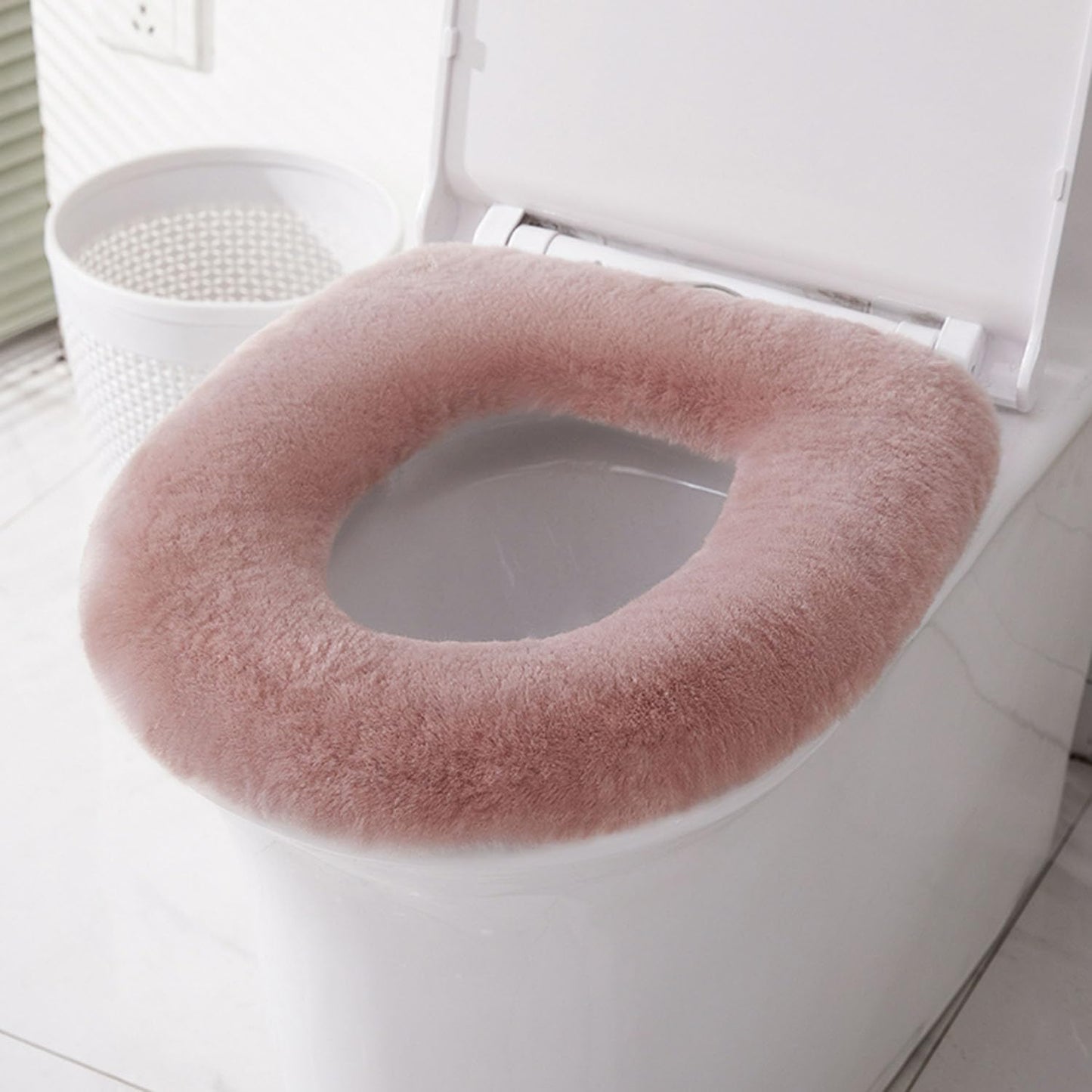 U&M Genuine Sheepskin Toilet Seat Cover Bathroom Soft Warm Reusable Real Fur Wool Toilet Seat Pads Easy Installation& Care