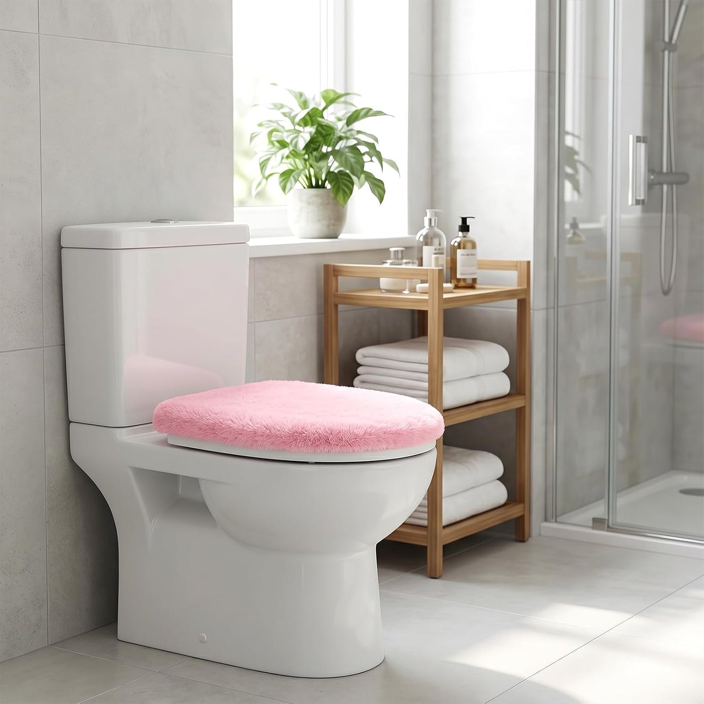 Pink Toilet Seat Cover Soft Plush Toilet Lid Cover Machine Washable Seat Covers for Bathroom Fits Most Round Elongated and Oblong Lids, Easy Installation& Cleaning